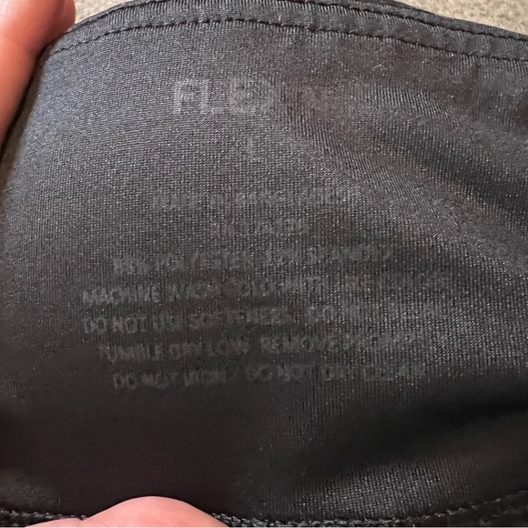 Flex N Black Mesh Active Leggings - Picture 5 of 5